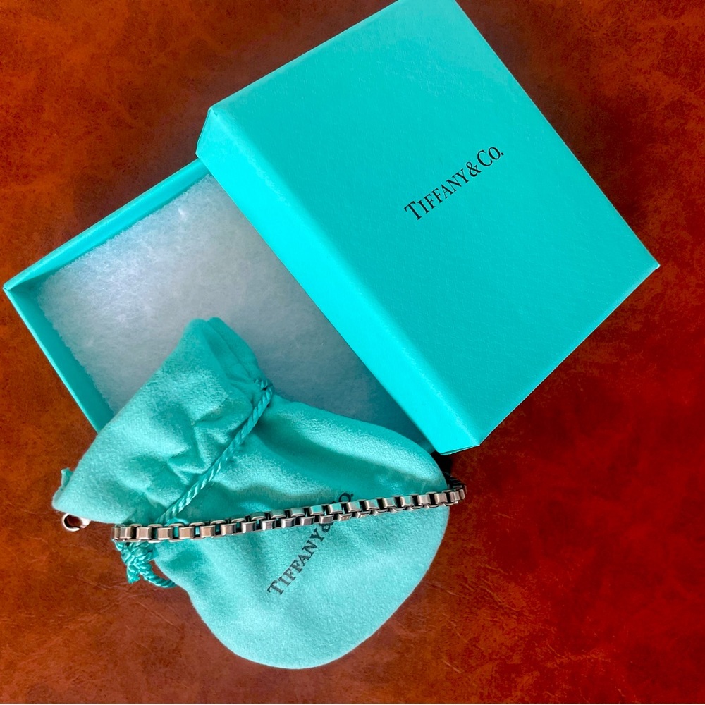 Tiffany&Co Venetian link bracelet.